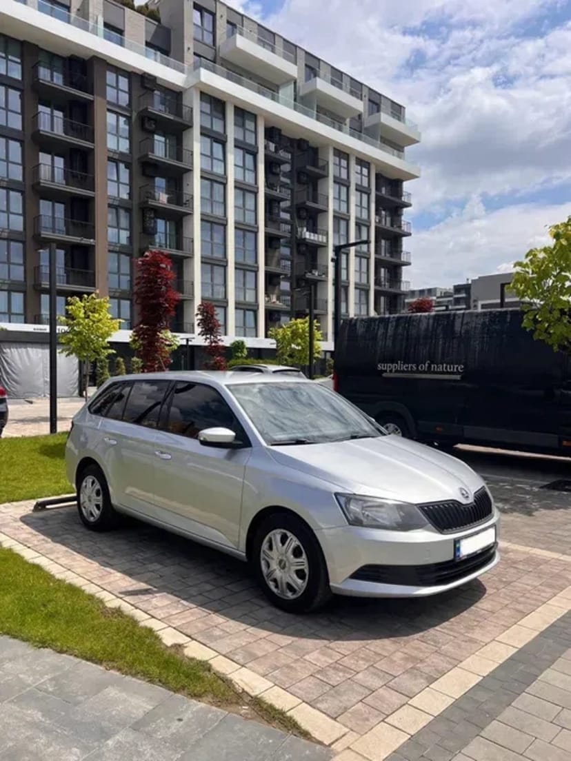 Авто Шкода Фабія 2016р