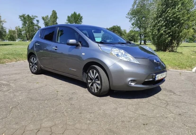 Авто Nissan Leaf 24 квт