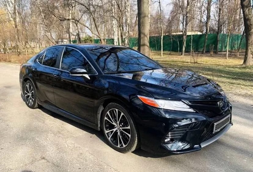 097 Toyota Camry V70 на весілля трансфер