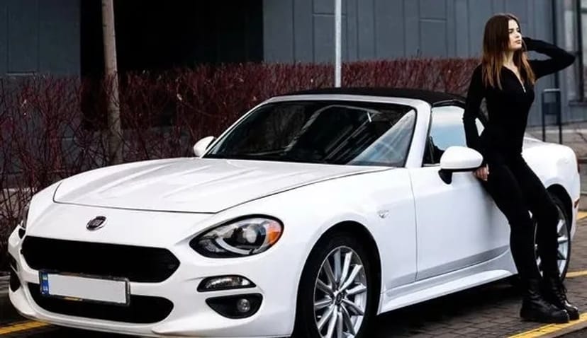 200 Кабріолет на весілля Fіat 124 Spider білий без водія
