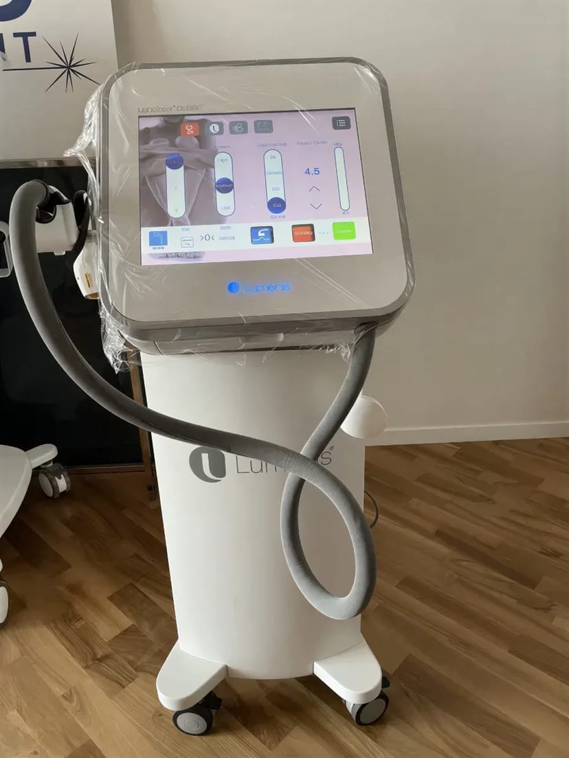 Апарат для лазерної епіляції волосся Lumenis LightSheer Desire