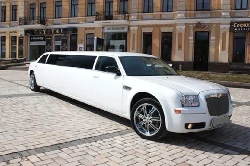 007 Лімузин на весілля Chrysler 300C