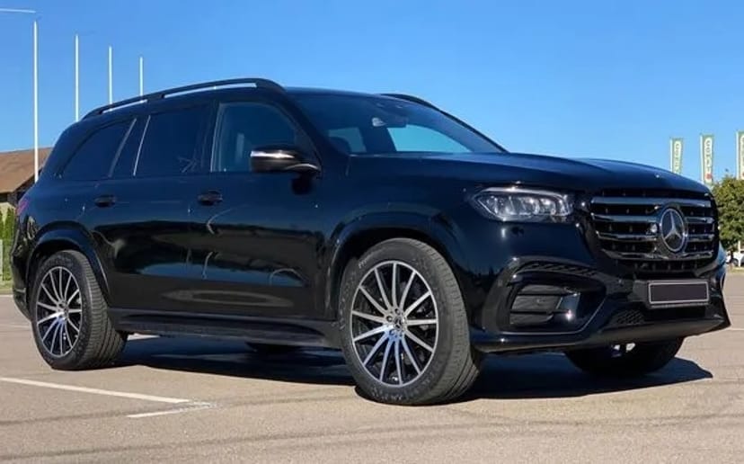 250 Позашляховик Mercedes Benz Gls AMG 400