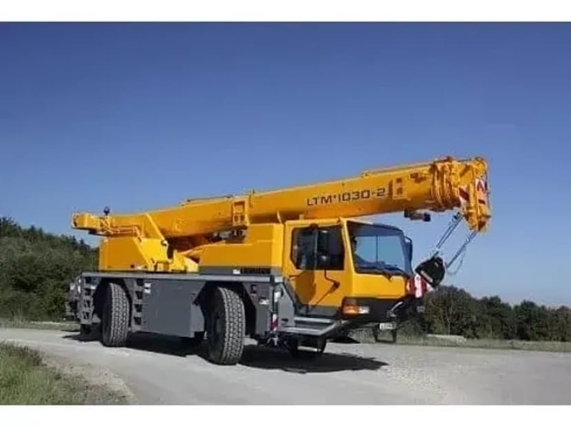 Мобільний баштовий кран Liebherr LTM 1030-2 (35 т)
