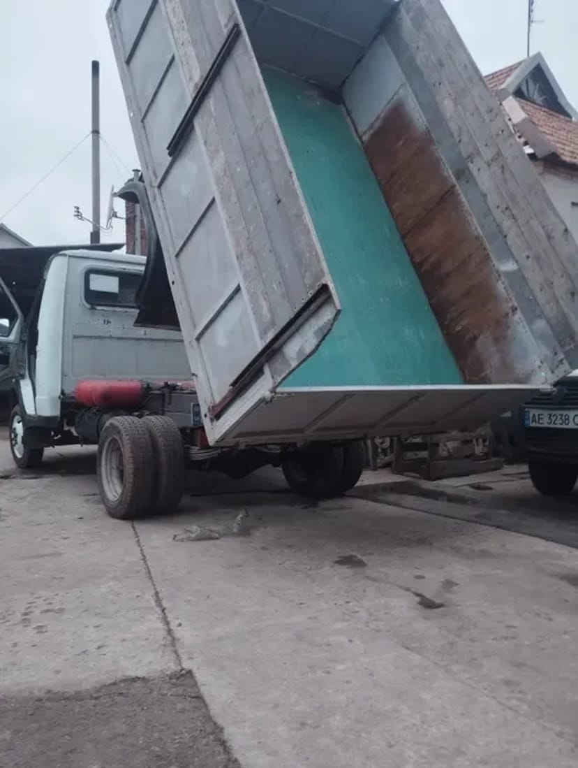 Вивезення сміття будівництво побутового сміття об'ємного газель 4 метри виніс/занесення