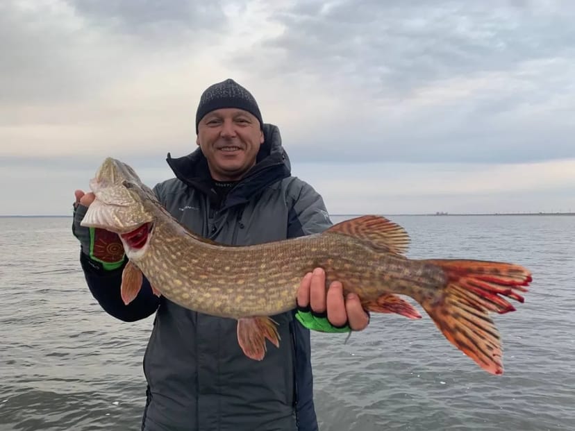 Риболовля з гідом