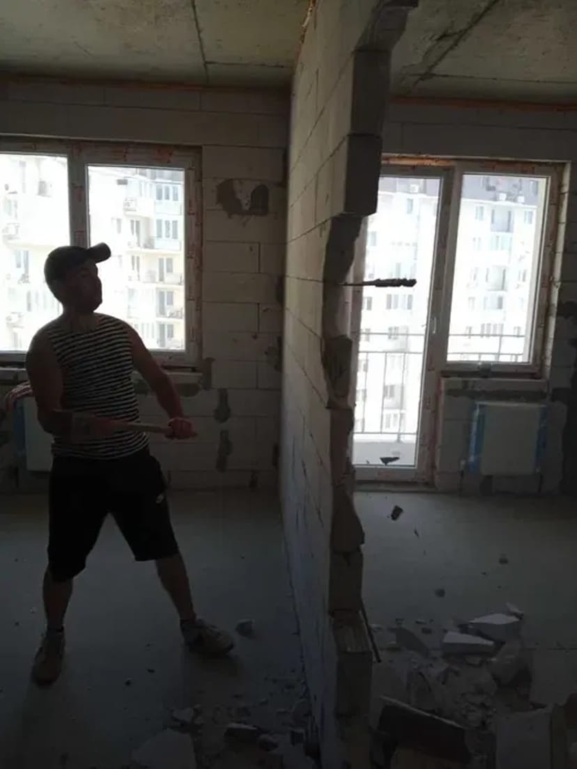 ДЕМОНТАЖНЫЕ РАБОТЫ, Демонтаж квартир, строений вручную и техникой. 160 за кв. метр