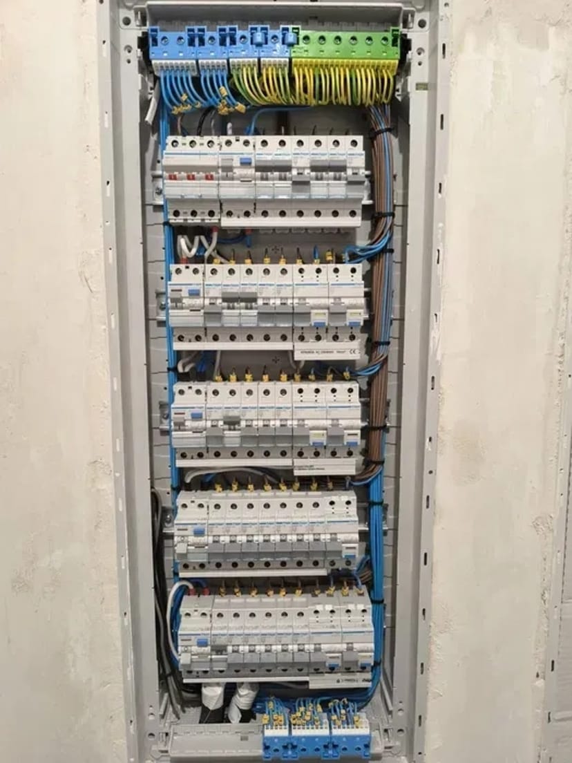 Eлектромонтаж - надійно, професійно