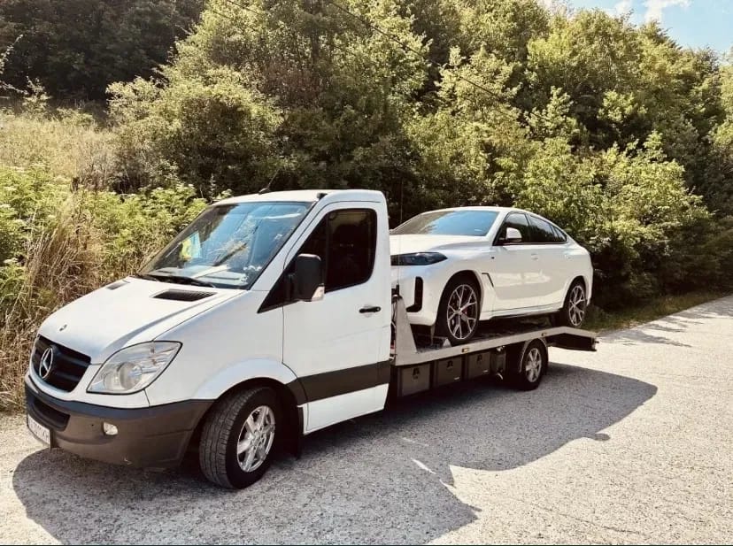 Послуги евакуатора. Евакуатор 24/7