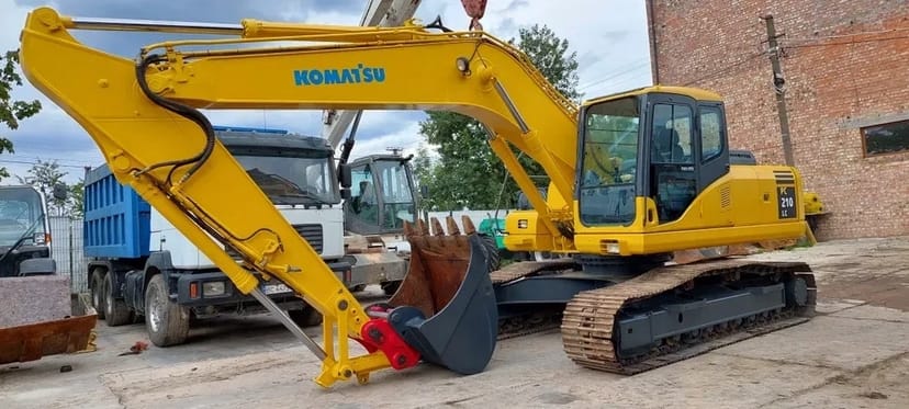 Гусеничний екскаватор