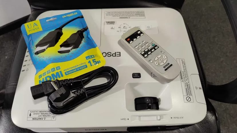 FullHD проектор 4800 люмен Epson PowerLite 1985WU wi-fi