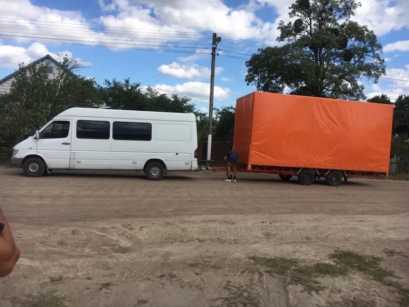 Лабіринт перевозний дитячий розваги.