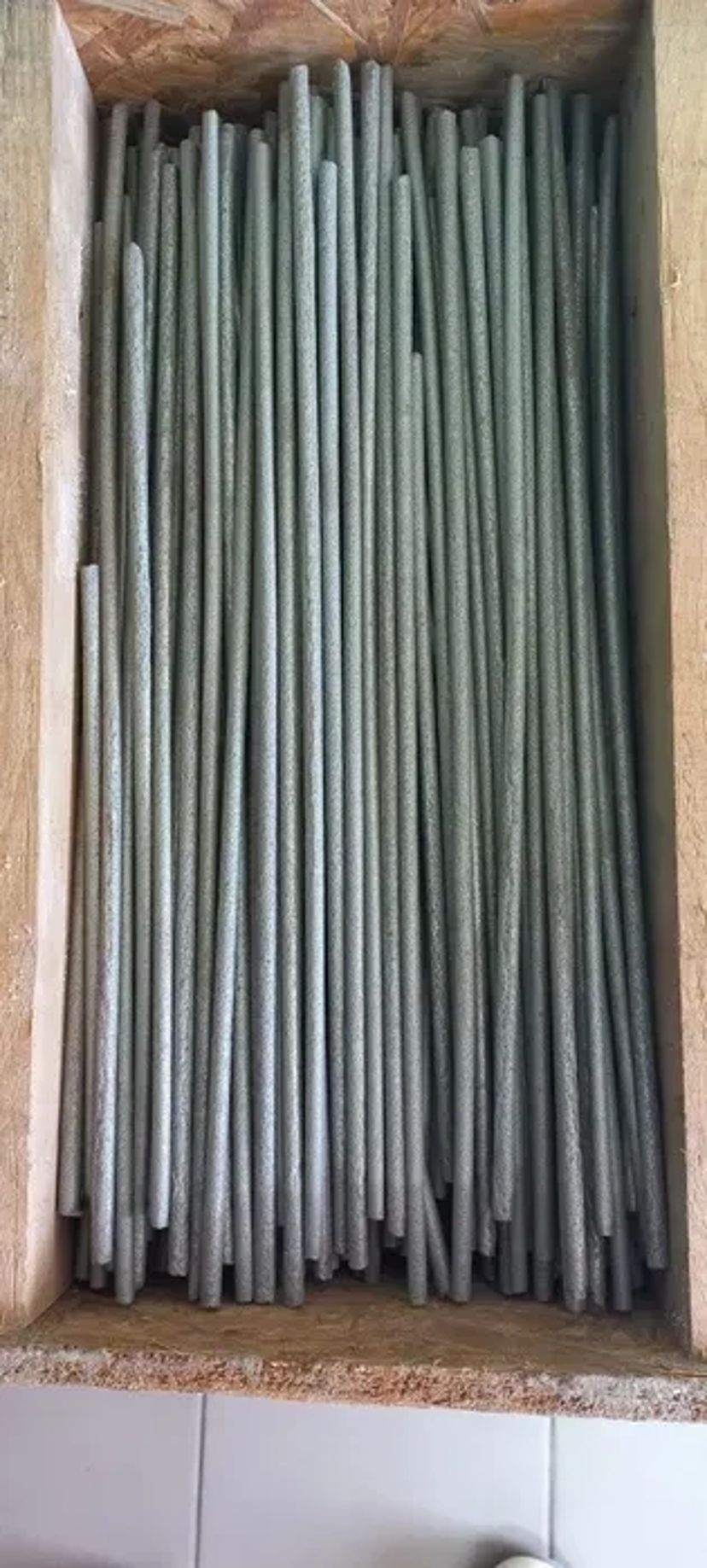 Закупаем Сармайт пруток ,электрод Сормайт Пр-27 в хорошем состонии.