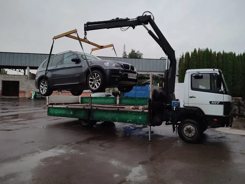 Евакуатор маніпулятор Рівне эвакуатор послуги