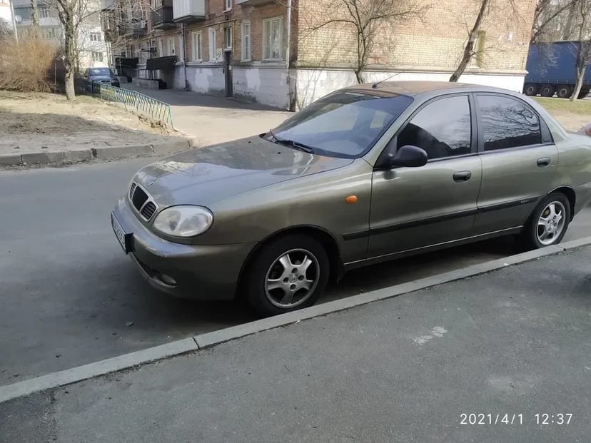 Авто, можливо також і під викуп