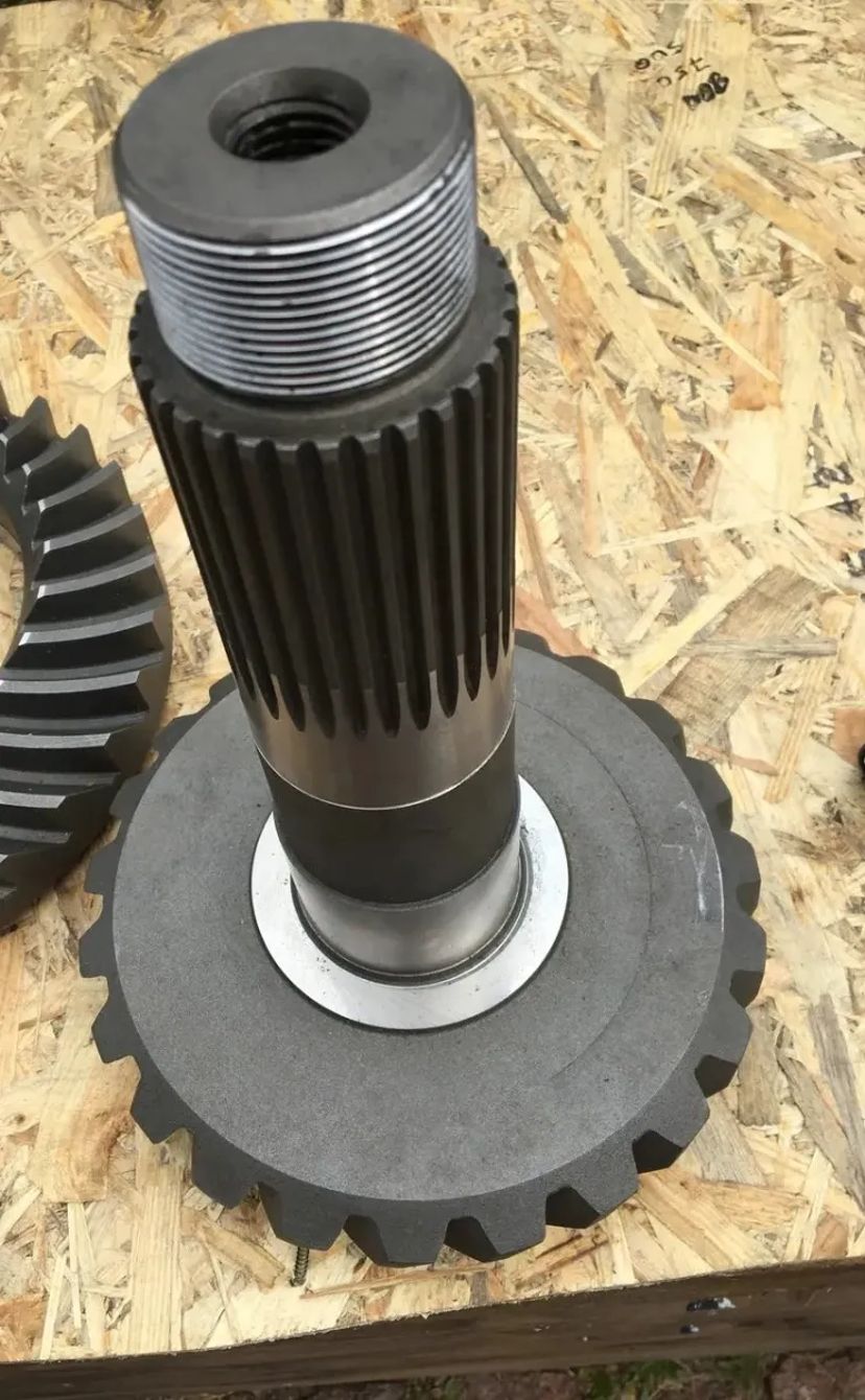 Токарні роботи високої точності