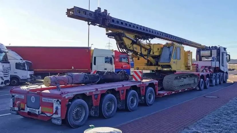 Трал-майданчик для доставки негабариту