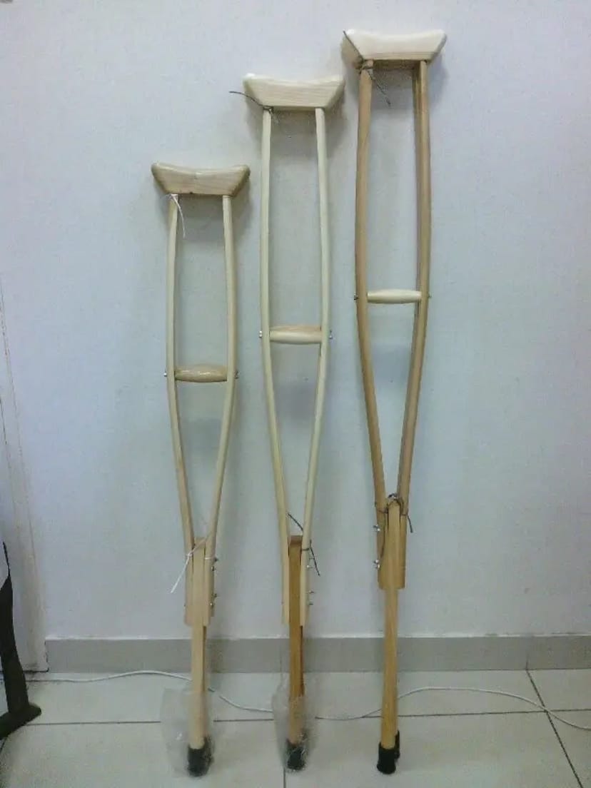 Дорослі милиці дерев'яні пахвові