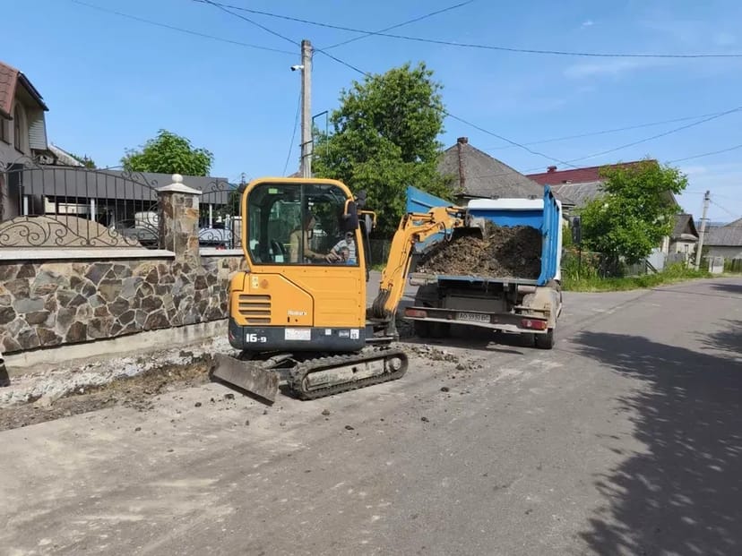 Послуги міні-екскаватора