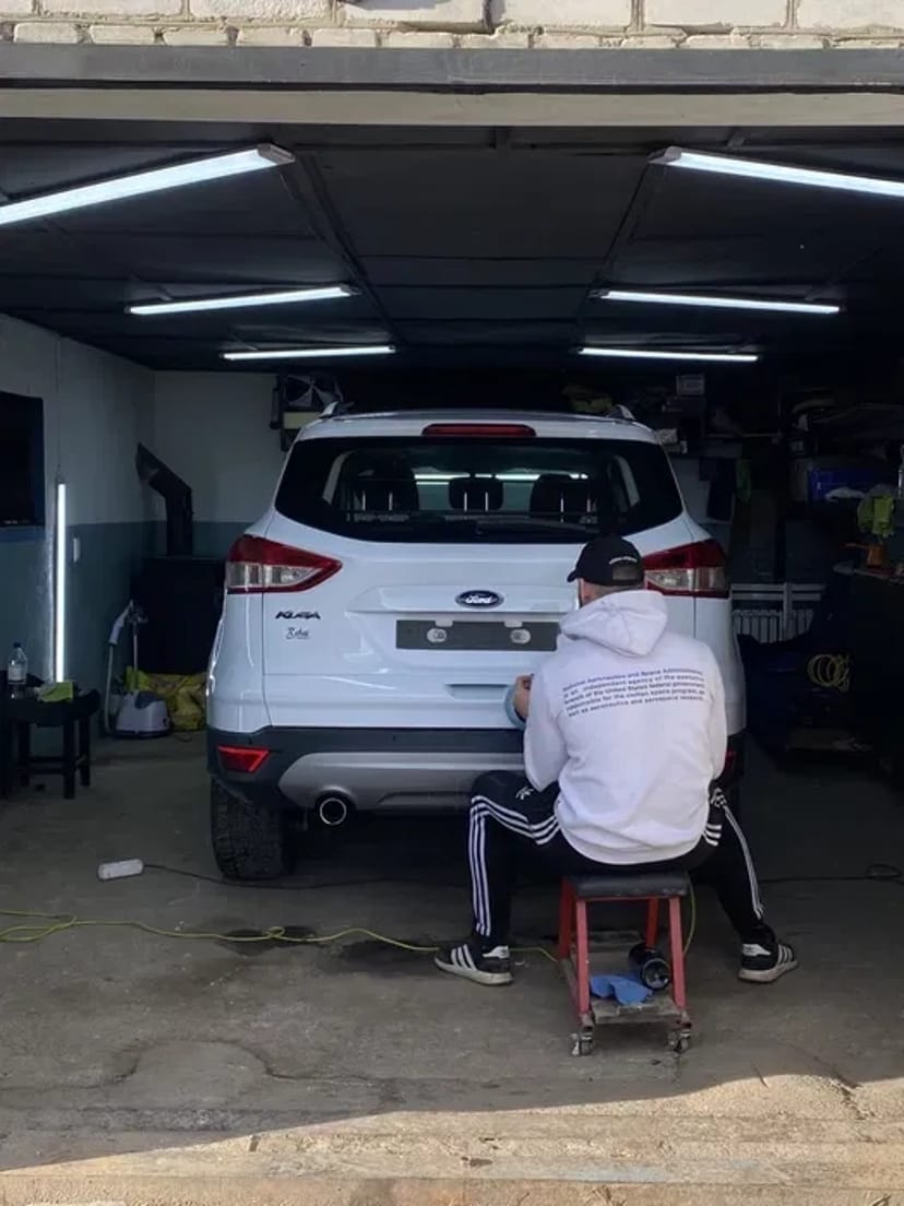 Петяжка стелі авто салону: повернемо салону вигляд нового авто!