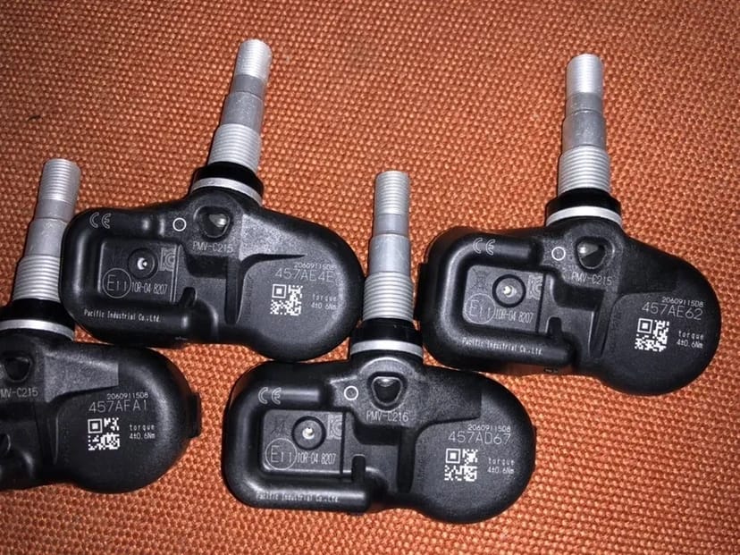 Ремонт, діагностика, заміна датчиків тиску шин