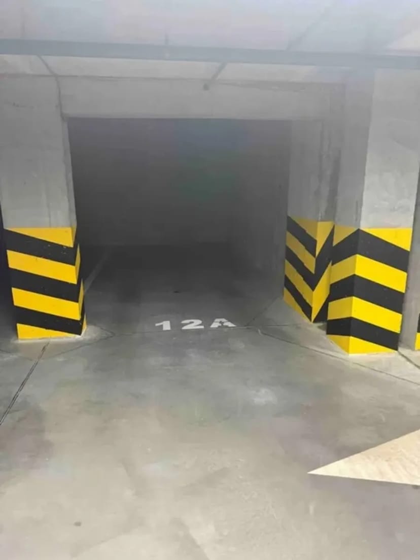 Паркомісце зі зручним розташуванням, ЖК Нова Англія