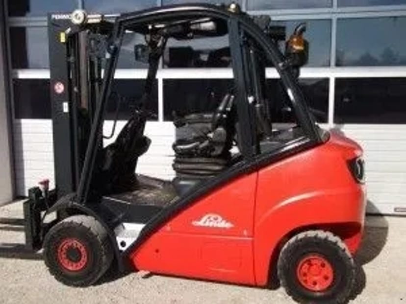 Навантажувач вилковий 1,5 тон.