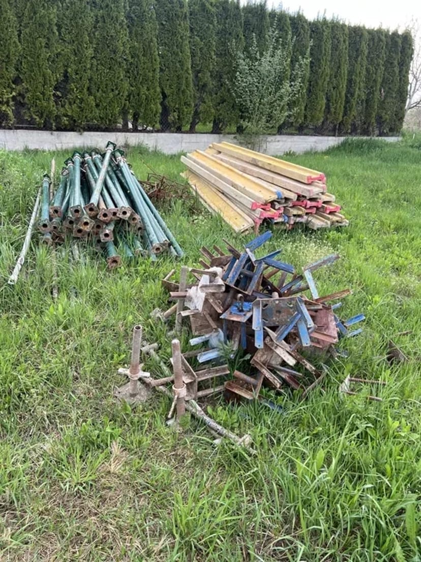 Стійки опалубки 3.5 м 52 шт