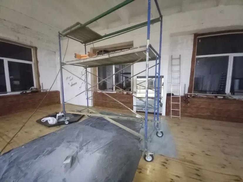 Рамні риштування будівельні