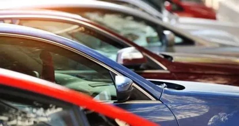 Автомобіль Дєо Ланос.