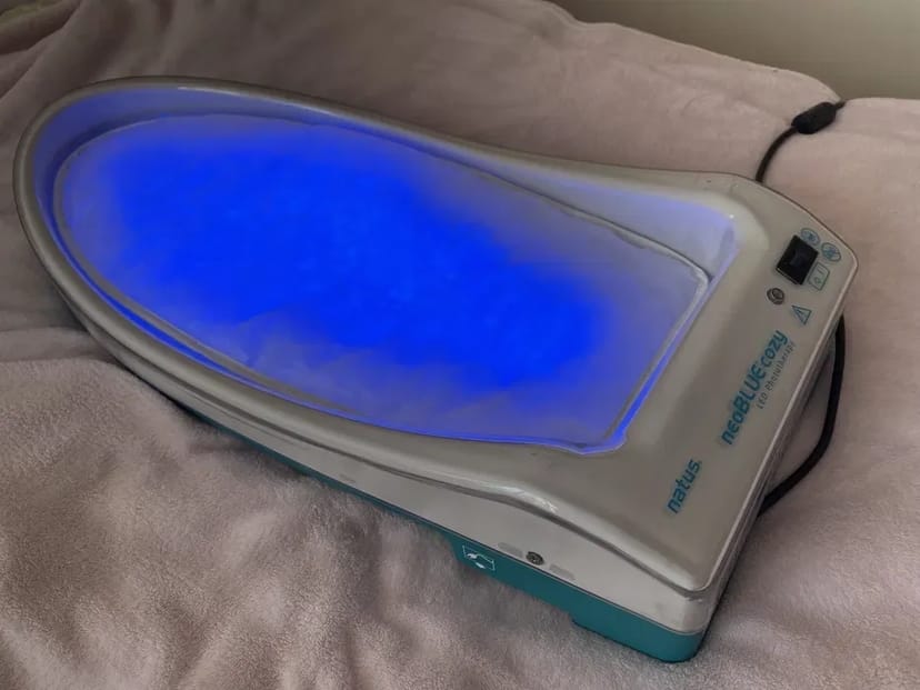 Лампа для лікування жовтухи (жовтяниці) у новонароджених