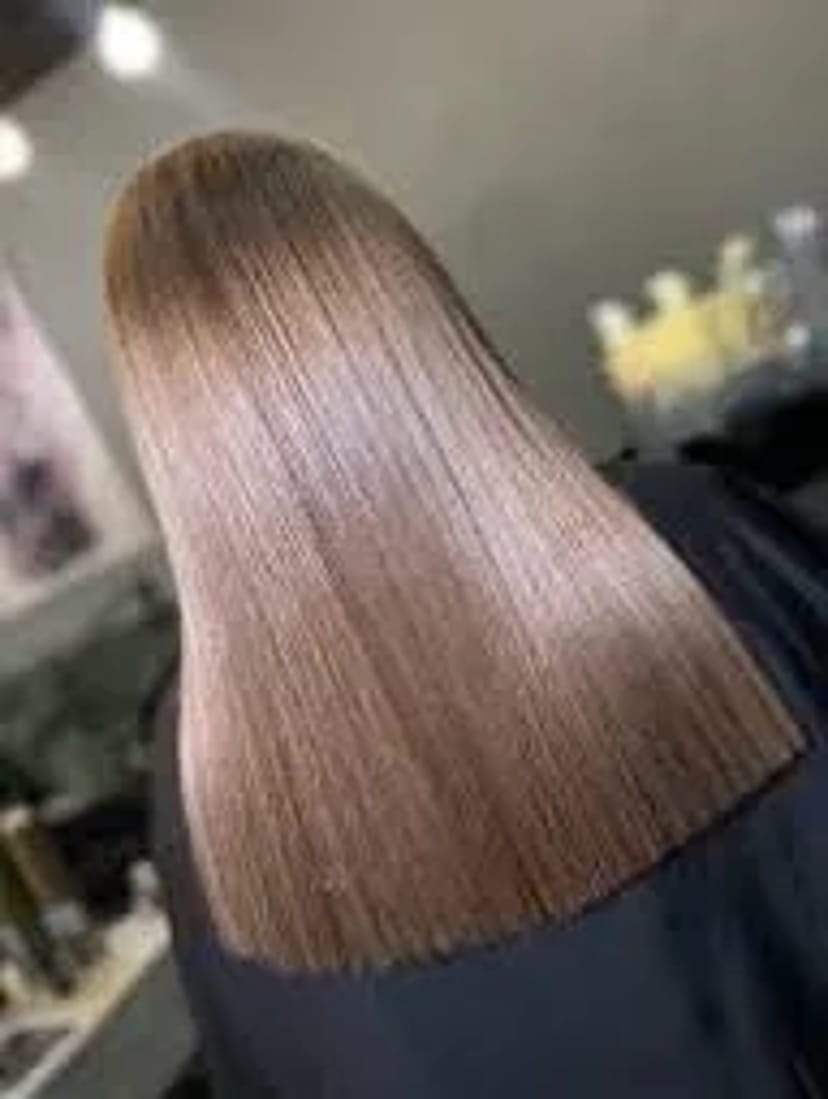 Перукарськи послуги, вирювнювання волосся різним способом