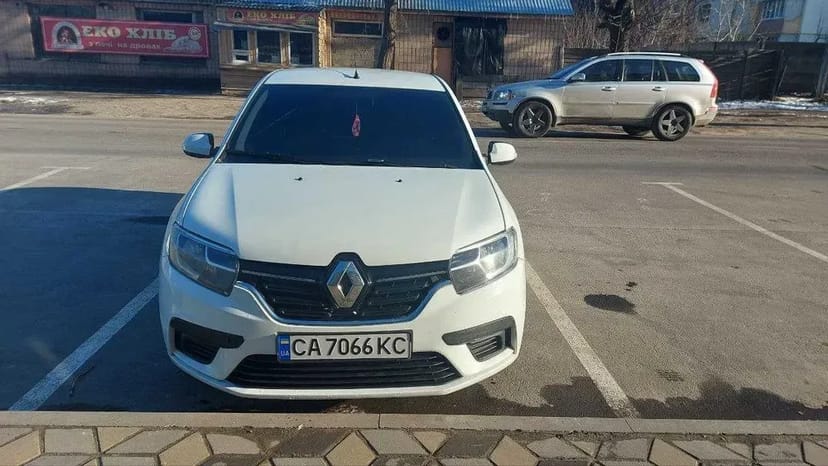 Авто Renault logan 2019