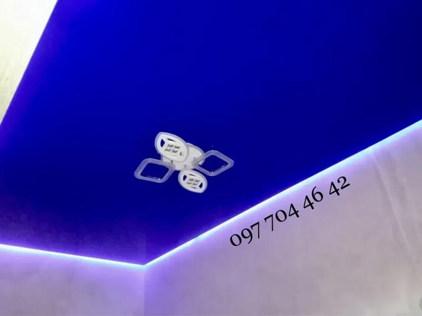 Натяжні стелі, встановлення дверей, жалюжів.