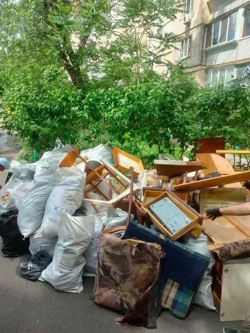 Вывоз Хлама Старая мебель Квартирный хлам диван старые вещи