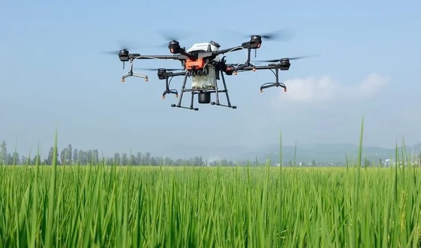 Агродрон DJI Agras T20 обприскування полів