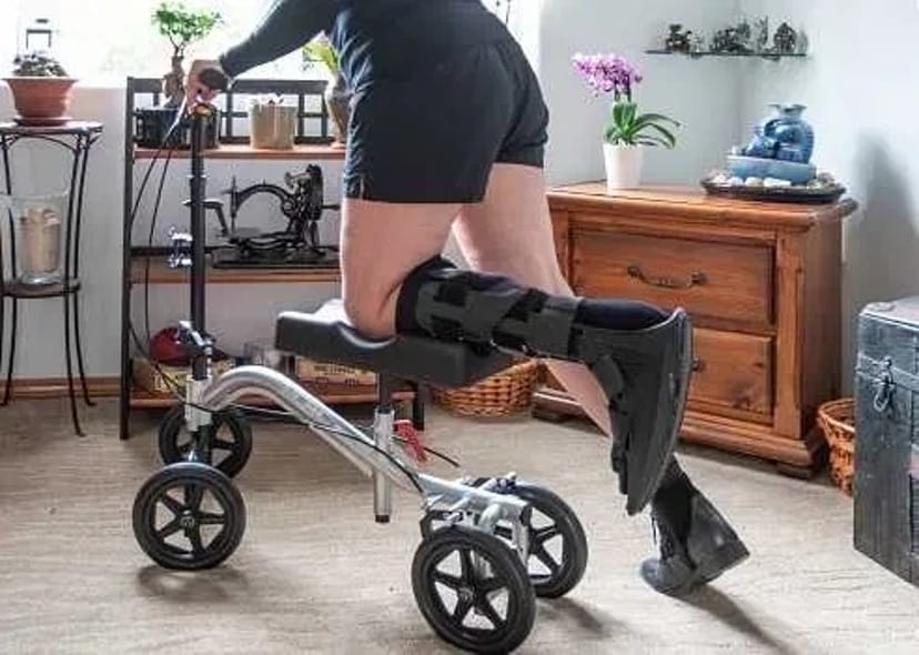 Коліннийсамокат/коліннийскутер/костылинаколесах/ милицінаколесах/kneescuter