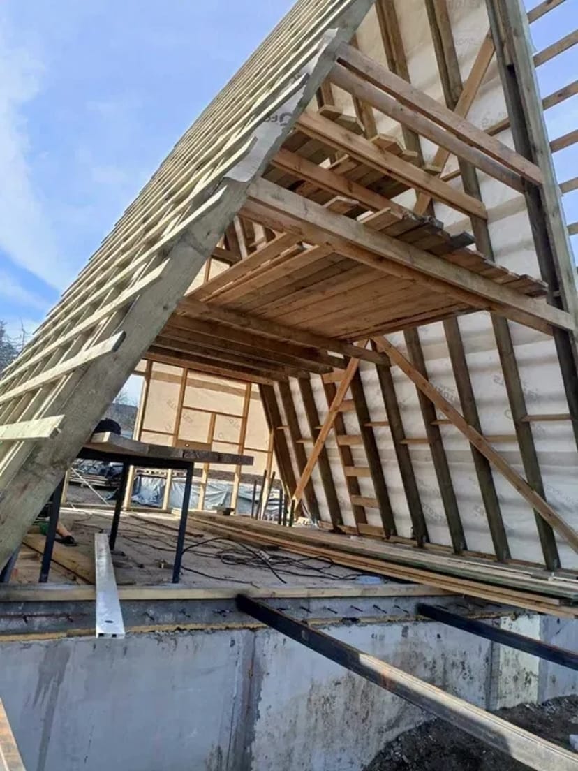 Пінополіуретан, утеплення каркасних будинків ППУ, піна