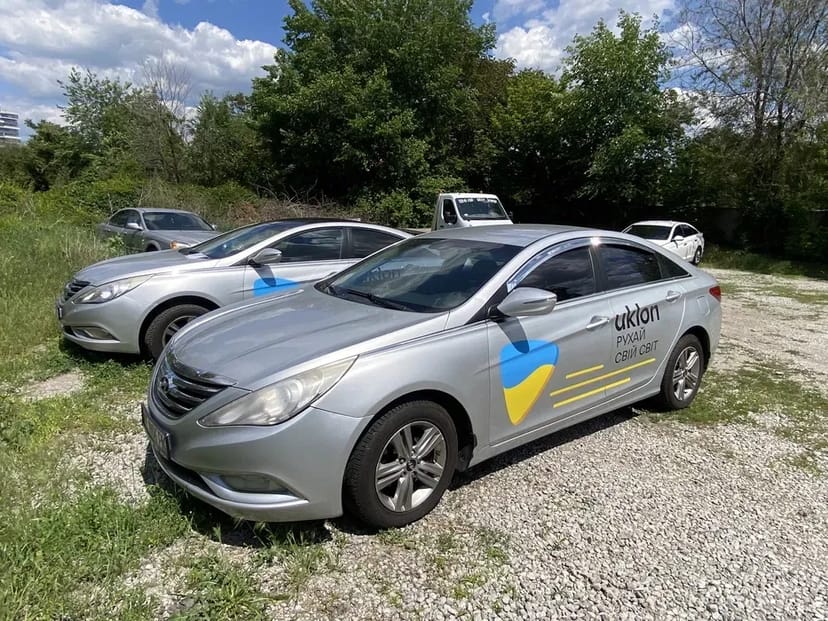 Авто під таксі !