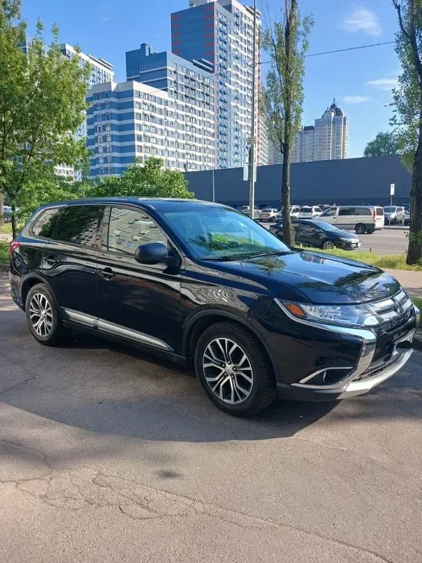 Mitsubishi Outlander від 1500грн