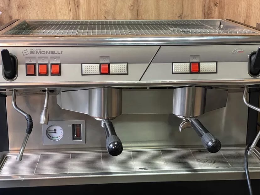 Професійний кавовий апарат