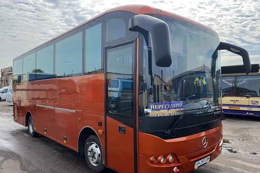 Автобус Mercedes 30 місць. Замовлення