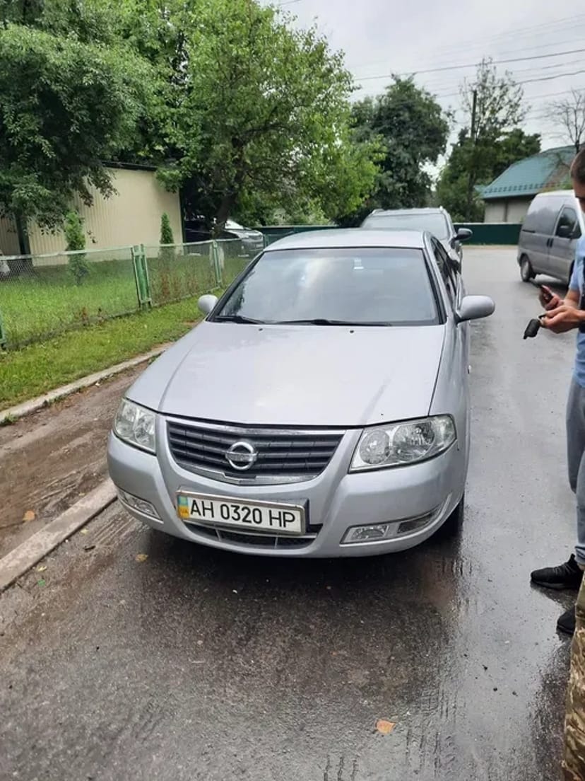 Авто Nissan Almeria