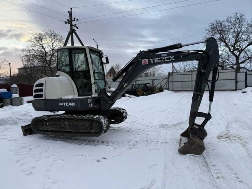 Міні-екскаватор Terex TC48 на гусеничному ходу