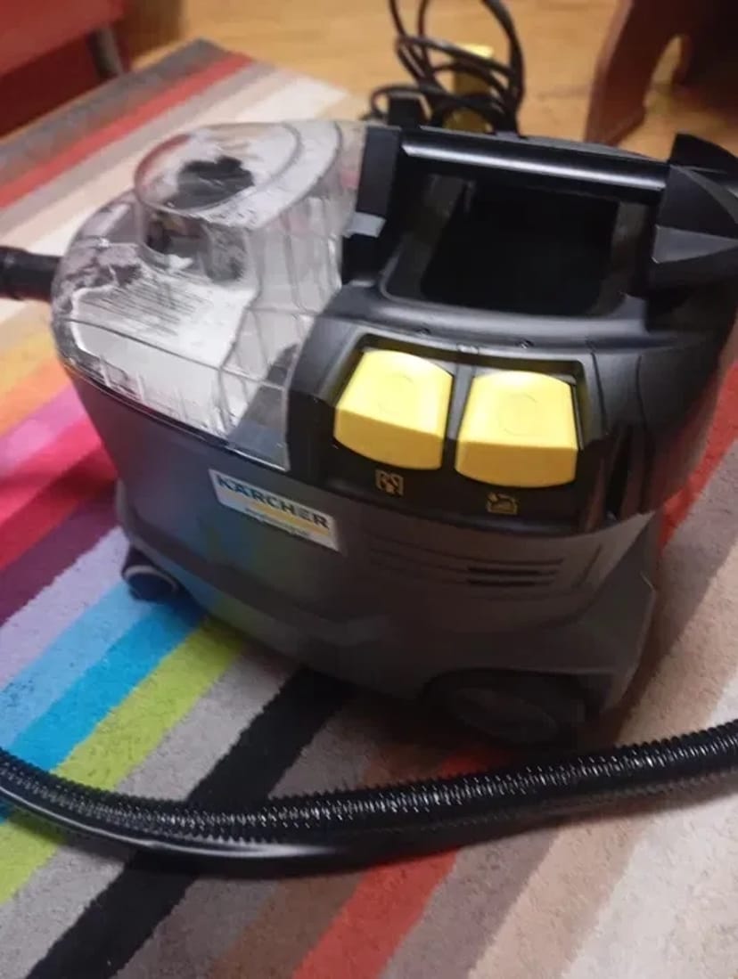 Миючий пилосос екстрактор Karcher puzzi8/1