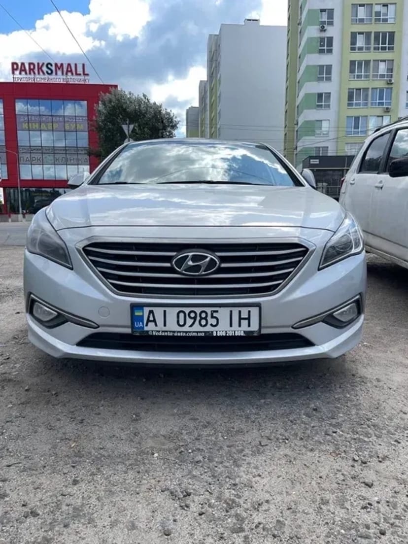 Hyundai Sonata LF