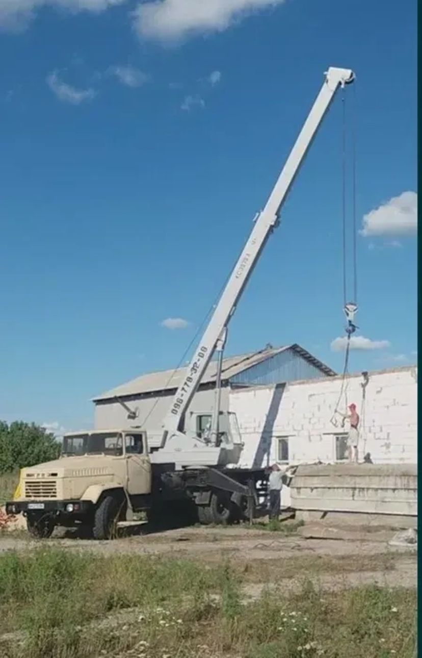 Автокран Лебедин