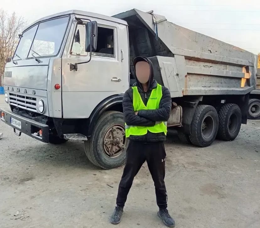 Вивіз сміття з навантаженням