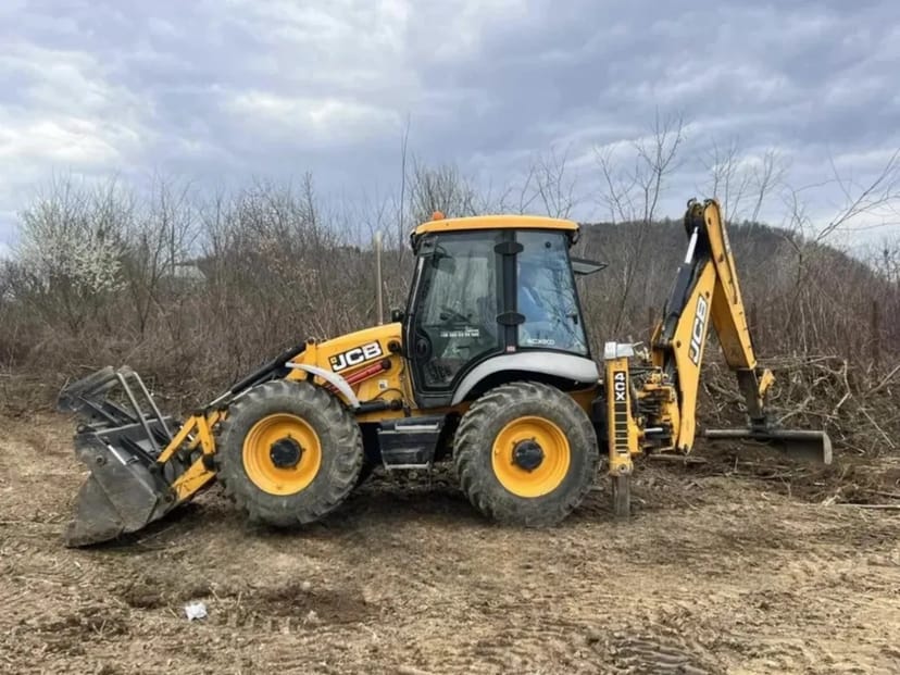 Екскаватор - навантажувач JCB 4CX.