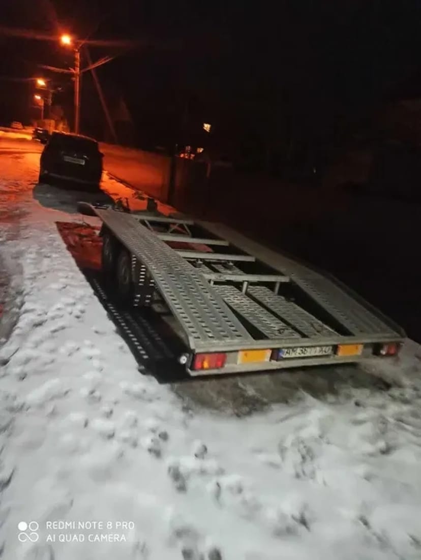 Лафет для перевезення авто з лебідкою